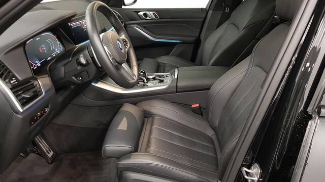 BMW X5 xDrive45e M Sport High Executive 394pk | Lederen Bekleding | Schuif-Panorama dak | Navigatie | Lichtmetalen velgen 20" | Camera