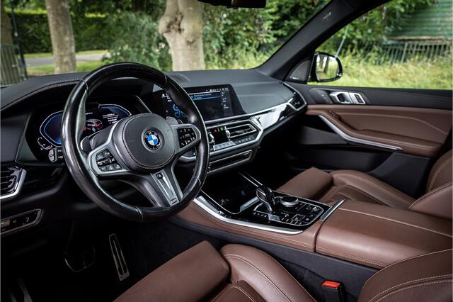 BMW X5 xDrive45e M Sport Sky Lounge Pano 22" Harman Kardon HUD ACC