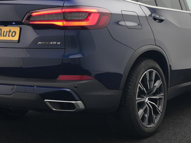 BMW X5 xDrive45e High Executive Plug In Hybrid 395pk Dealer O.H PHEV | Trekhaak Af Fabriek | Panodak | Head Up | Lederen Sportstoelen Memory & Verwarmd | Apple Carplay | Blis | Sfeerverlichting | Navigatie | Virtual | DAB |