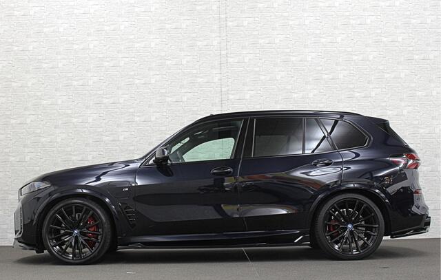 BMW X5 50e M-Performance Seats | M-Sport Pro | 360 Camera | Soft-Close | Panorama | Indiv. Leder | 4-Zone Clima | Stoelventilatie | Head-Up | Harman-Kardon | Keyless-Entry | Memory | M-Gordels | Stuurverwarming | Stoelverwarming V+A | Zonwering | Parfumering | I