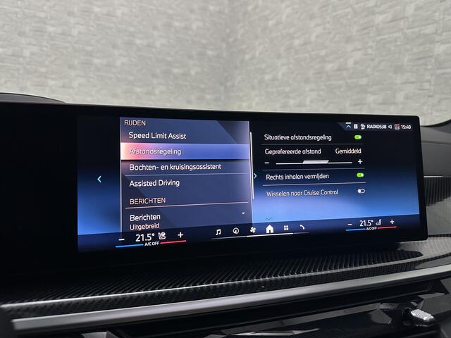 BMW X5 50e M-Sport Pro | M-Performance | 360 Cam | ACC | Panorama | Head-Up | Trekhaak | Harman-Kardon | Memory | 22 inch | Comfortstoelen | Stoelverwarming V+A | Keyless-Entry | M-Gordels | Iconic-Glow | Stuurverwarming | ISO-Glas | Luchtvering | Zonwering | Ca