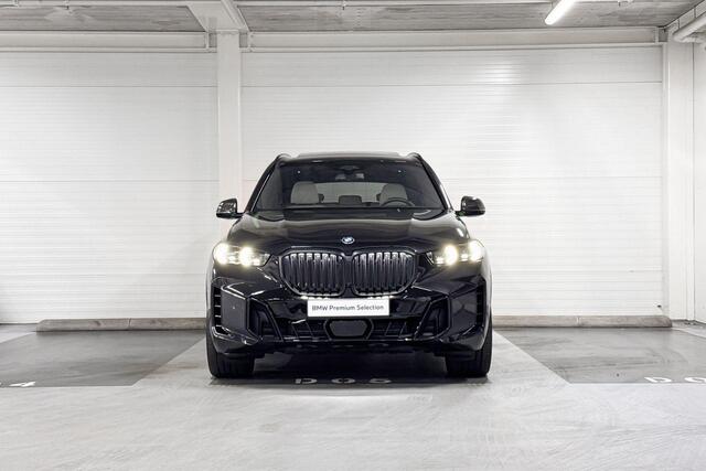BMW X5 xDrive50e Launch Edition