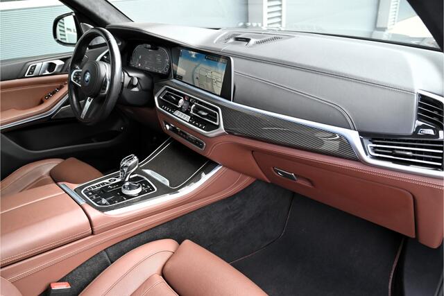 BMW X5 xDrive45e M-SPORT / SKYLOUNGE PANO / B&W / LASER / INDIVIDUAL LEDER / CARBON / HUD / MASSAGE / ALCANTARA HEMEL