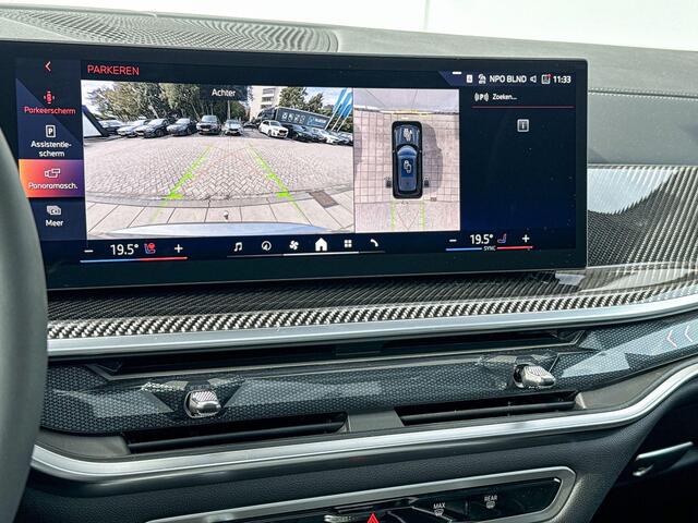 BMW X5 xDrive50e M-Sport Pro / Driving Assistant Professional / Parking Assistant professional / Soft-Close / Glazen Schuifdak / Harman Kardon / Stoelventilatie / Iconic Glow / Ambient Air / Massage / Active Steering / 22 Inch