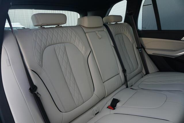 BMW X5 xDrive50e M Sport Pro / Travel Pack / Innovation Pack / Comfort Pack / Trekhaak