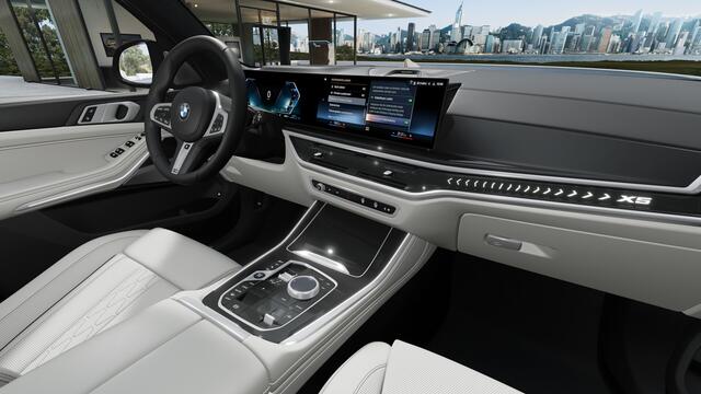 BMW X5 xDrive50e High Executive M Sport Automaat / Panoramadak Sky Lounge / Trekhaak / Massagefunctie / Parking Assistant Professional / Bowers & Wilkins / Soft-Close / Active Steering
