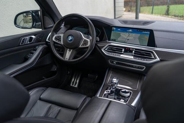BMW X5 xDrive45e High Executive / M Sport/ Carbon/ Luchtvering/ Standkachel/ Trekhaak/ Panoramadak/ 290kW (395PK)