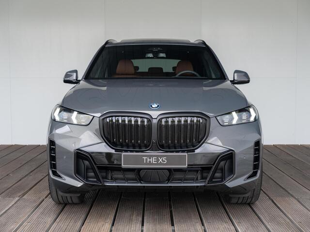 BMW X5 xDrive50e | M Sportpakket Pro | Innovation Pack | Comfort Access | Soft-Close | Panoramadak | Stoeverwarming | Bowers & Wilkins | Trekhaak