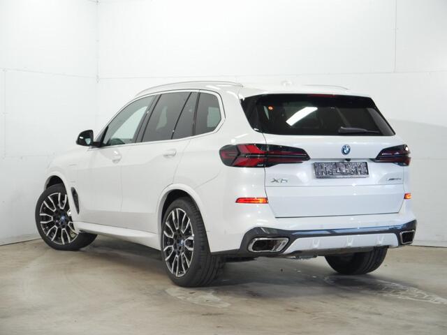 BMW X5 xDrive50e M-Sport | Panorama | 21" | Soft Close | Trekhaak | Comfortzetels met Ventilatie | Harman Kardon | Luchtvering v+a