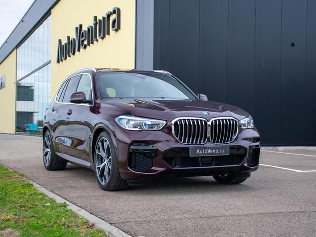 BMW X5 xDrive45e High Executive M-Sport | Driving Professional | Schuif-/Kantel Pano | Multifunctionele stoelen | Luchtvering | Alcantara hemelbkl. | 360 camera | 21"