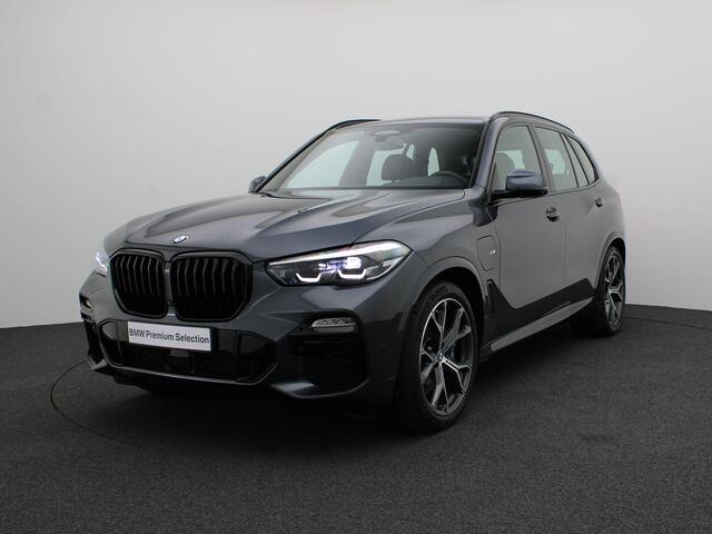 BMW X5 xDrive45e High Executive | M Sportpakket | Comfortstoelen | Trekhaak | Driving Assist. Prof. | HiFi | 21''