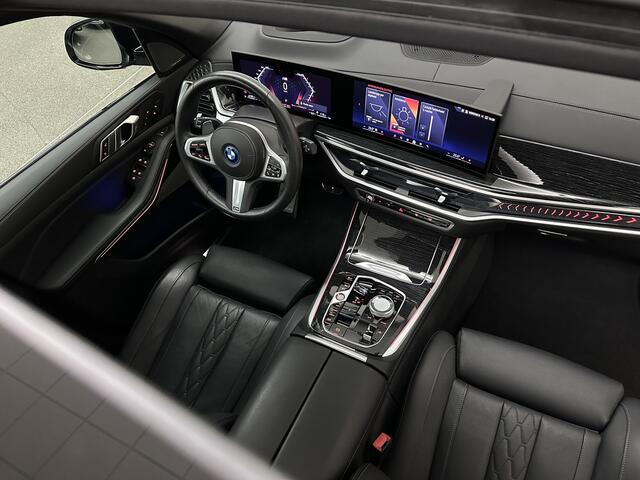 BMW X5 50e *7x Op Voorraad* M-Sport Pro | 360 Camera | Sky-Lounge Pano | ACC | Comfortstoelen | Indiv. Leder | Massage | Stoelventilatie | 4-Zone Clima | Trekhaak | 22'' | Head-Up | Keyless-Entry | Harman-Kardon | Stoelverwarming V+A | M-Gordels | Glaspook | Stu