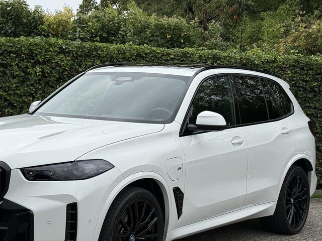 BMW X5 xDrive50e | M-Sport Pro | Trekhaak | 22" | Harman/kardon | Soft close | Co Pilot | Iconic glow