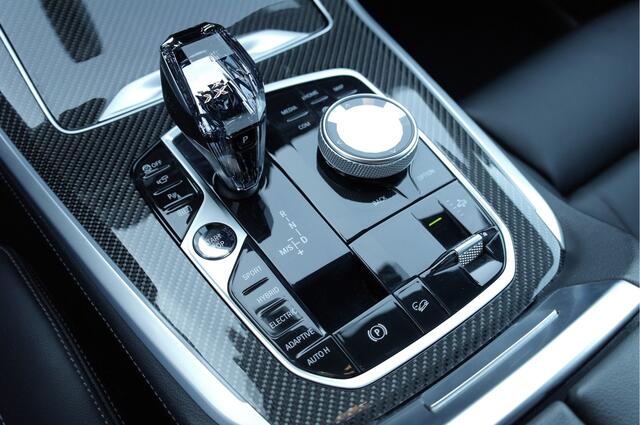 BMW X5 xDrive45e High Executive M- Pakket | 22" | Carbon | Laser | Head-Up | Drive Assist + | Sfeerverl. | Dealer onderhouden