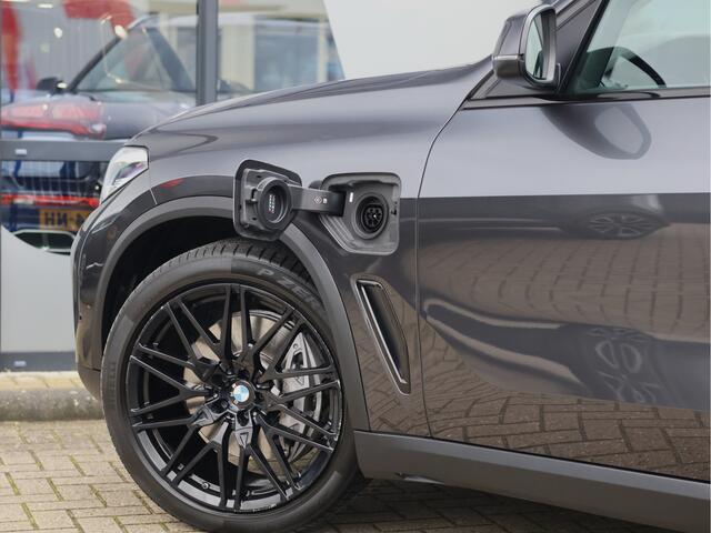 BMW X5 xDrive45e High Executive | Rear-seat Entertainment | Lucht | Pano | Leder |