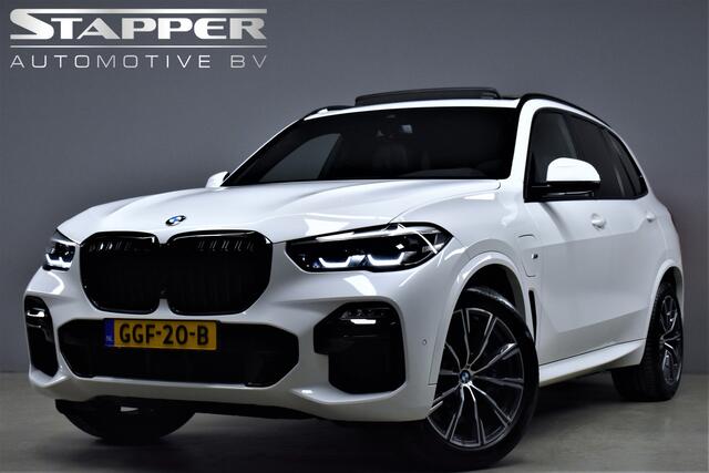 BMW X5 xDrive45e 399pk 6-Cil. Automaat M-Sport Pano/Trekhaak/Harman-Kardon/Virtual/Carplay/Head-Up/Cameras/Luchtvering
