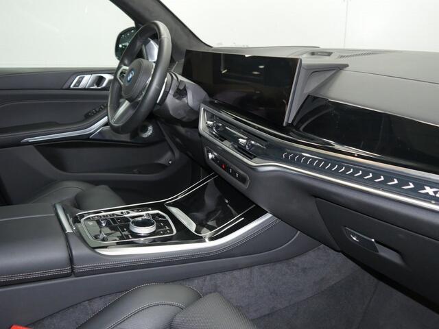 BMW X5 xDrive50e | M-Pro | Bowers & Wilkins | Sky Lounge | Leder dash | Alcantara hemel | Swarofski elementen