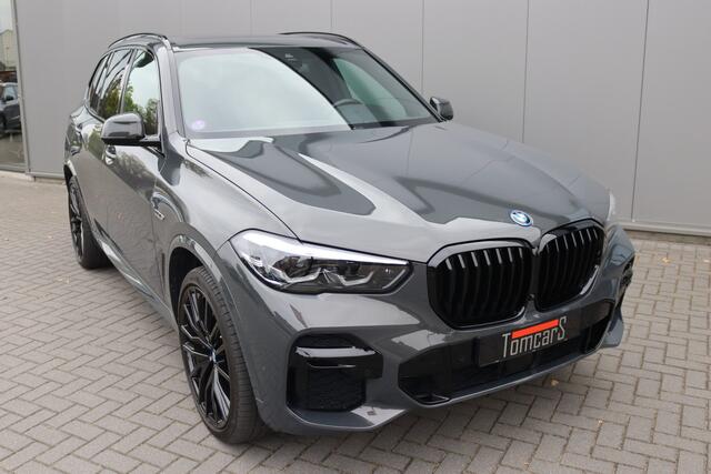 BMW X5 xDrive45e High Executive Pano-dak/Luchtvering/22-Inch/M-Sport/Co-pilot