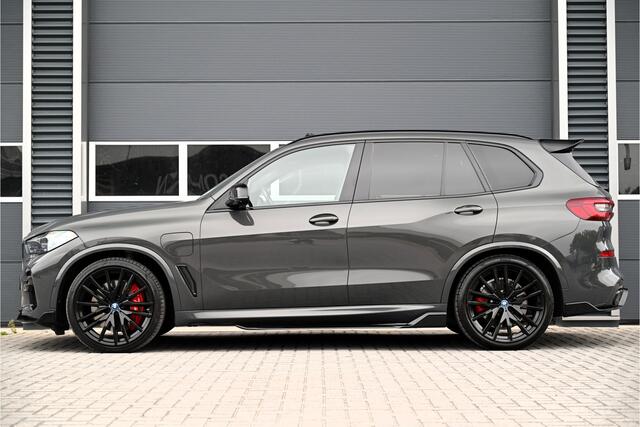 BMW X5 xDrive45e M-SPORT / PANO / AERO PACK / DRAVIT / LEDER INDIVIDUAL / CARBON / LASER / HUD / SOFTCLOSE