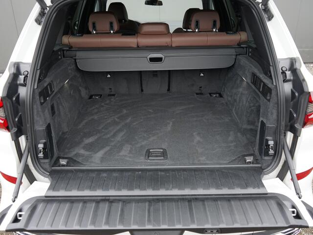 BMW X5 xDrive40i High Executive 1ste eigenaar / M-Sport / Dealer onderh. / Pano / Harman-Kardon / Luchtvering / Head-Up / 360 Camera / Digital Key / Stoel verw. /