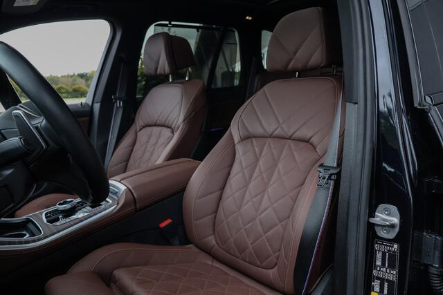 BMW X5 xDrive50e | ADAPTIVE CRUISE | MASSAGE | STOELVERWARMING & VERKOELING | 360 CAMERA | TREKHAAK | CARPLAY | MEMORY SEATS | PANO | STUURVERWARMING | HEAD UP |