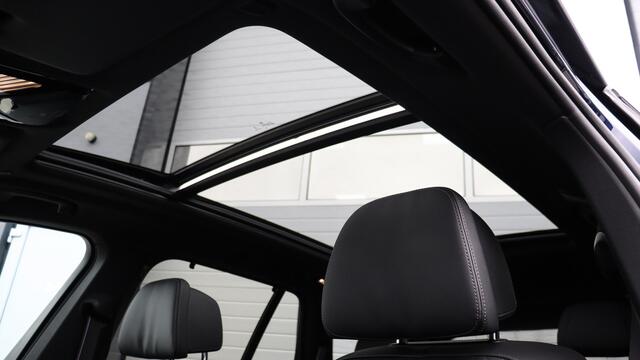 BMW X5 xDrive50e M-Sport Pro | Massage | Harman/Kardon | Panoramadak | Soft-Close | Head-up | Stoelventilatie | Trekhaak | Carbon