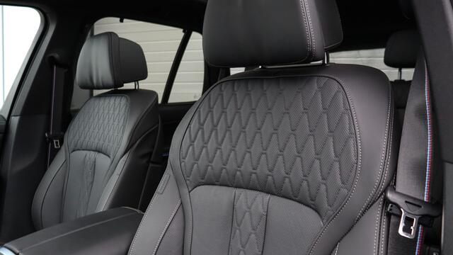 BMW X5 xDrive50e M-Sport Pro | Massage | Harman/Kardon | Panoramadak | Soft-Close | Head-up | Stoelventilatie | Trekhaak | Carbon