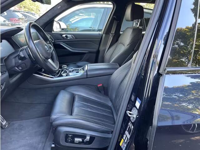 BMW X5 xDrive45e High Executive M-Sport Panoramadak Head-Up Display 22 Inch Laser Licht Trekhaak 4WD Besturing Buitenspiegels M Carbon Keyless Entry