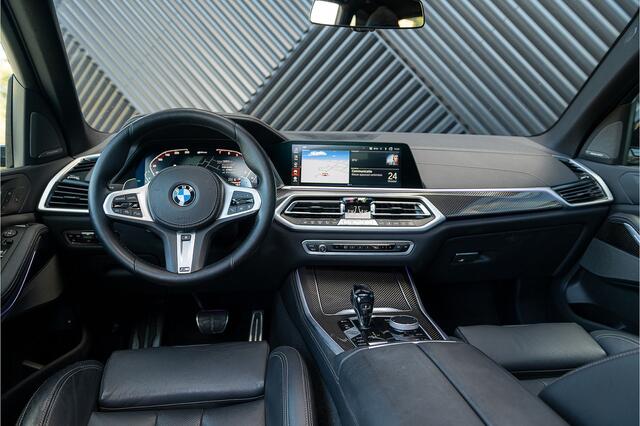BMW X5 xDrive45e M Sport Pano Acc Head Up M Stoel Keyless Laser Carbon Harman Kardon Trekhaak