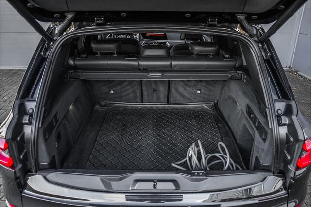 BMW X5 xDrive45e High Ex M-Sport Driving Ass Pro Luchtvering Trekhaak 360°