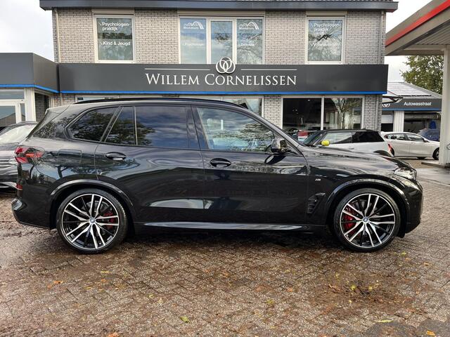 BMW X5 xDrive50e Launch Edition Skylounge B&W NL Auto Led