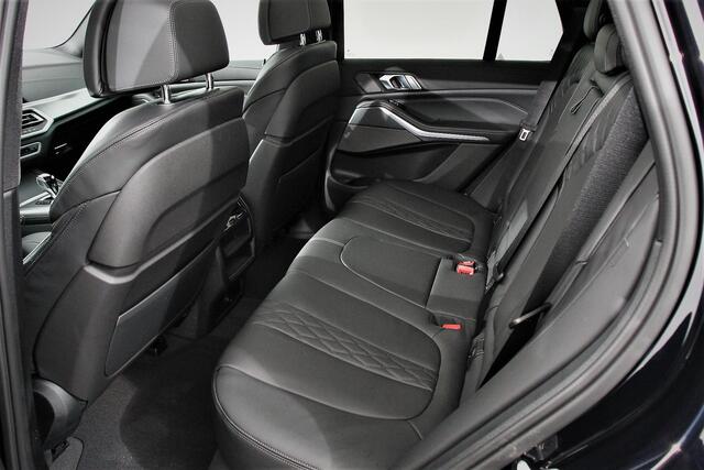 BMW X5 xDrive45e High Executive M-Sport Panorama Dak Head-Up Display Harmon Kardon 21 Inch Lichtmetalen Velgen 360* Camera