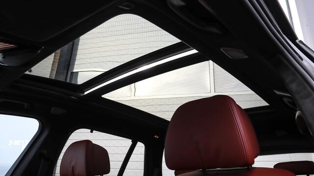 BMW X5 xDrive50e M-Sport Pro 'Citrinschwarz' | Bowers & Wilkins | Sky Lounge | Massage | Soft-Close | Head-up | Trekhaak