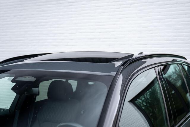 BMW X5 xDrive45e M-Sport 4-Wielsturing B&W CoPilot Carbon