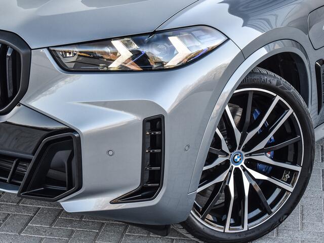 BMW X5 xDrive50e | M-SPORT BRAKE | COMFORT ACCESS | SOFT CLOSE | TREKHAAK | SHADOW-LINE | PANORAMADAK | STOEL VENTILATIE | AMBIANCE AIR | AMBIANCE LIGHT | ADAPTIVE LED | ACTIVE CRUISE | 360 CAMERA | DAB+ | HARMAN/KARDON | GESTURE CONTROL |