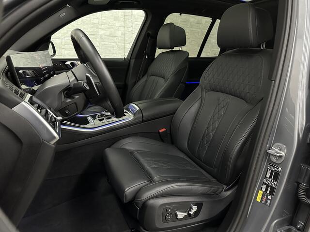 BMW X5 50e *3x Op Voorraad* M-Sport Pro | 360 Camera | Sky-Lounge Pano | ACC | Comfortstoelen | Indiv. Leder | Massage | Stoelventilatie | 4-Zone Clima | Trekhaak | 22'' | Head-Up | Keyless-Entry | Harman-Kardon | Stoelverwarming V+A | M-Gordels | Glaspook | Stu