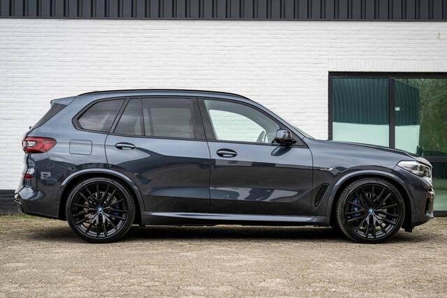 BMW X5 xDrive45e M-Sport 4-Wielsturing Individual B&W