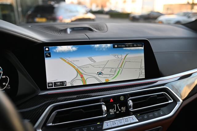 BMW X5 xDrive45e High Executive M Sport Automaat / Bowers & Wilkins / Sky lounge Panoramadak / Carbon inleg / 360 camera / 22"LM-velgen / Driving Assistant Professional / Laserlight / Head-Up / Parking Assistant Plus