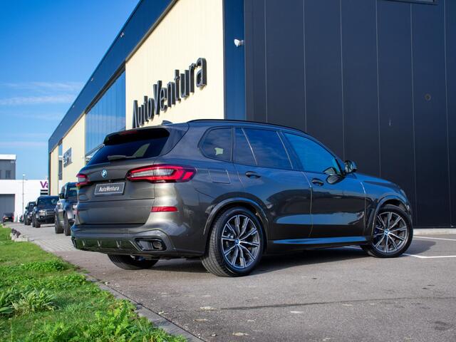 BMW X5 xDrive45e High Executive l M-sport l Adaptive LED l 360 Camera l Head-Up l Manhatton Metallic