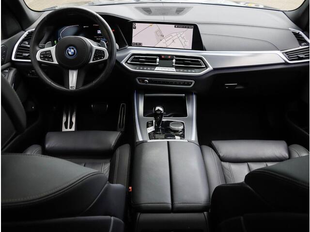 BMW X5 xDrive45e M Sport Lucht Pano 22" Laser Zwarte hemel