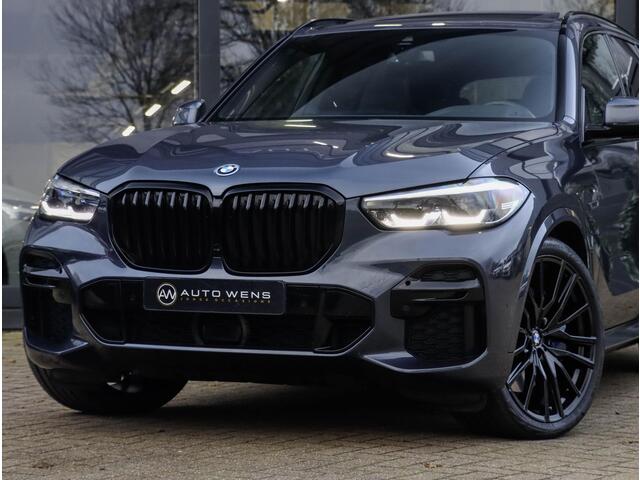 BMW X5 xDrive45e M Sport Lucht Pano 22" Laser Zwarte hemel