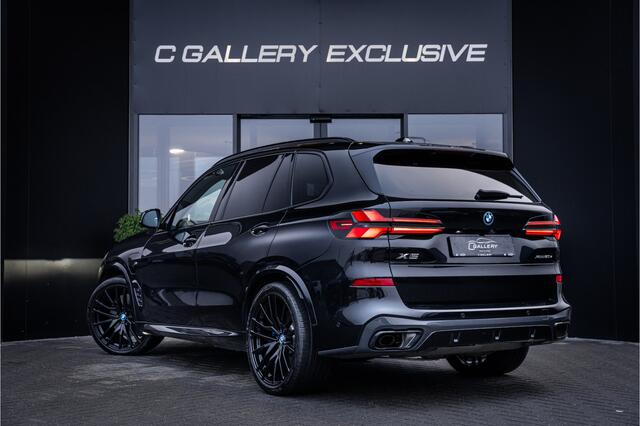 BMW X5 xDrive50e Launch Edition - M-Sport l Panorama l Trekh. l HUD l Stuur vew.