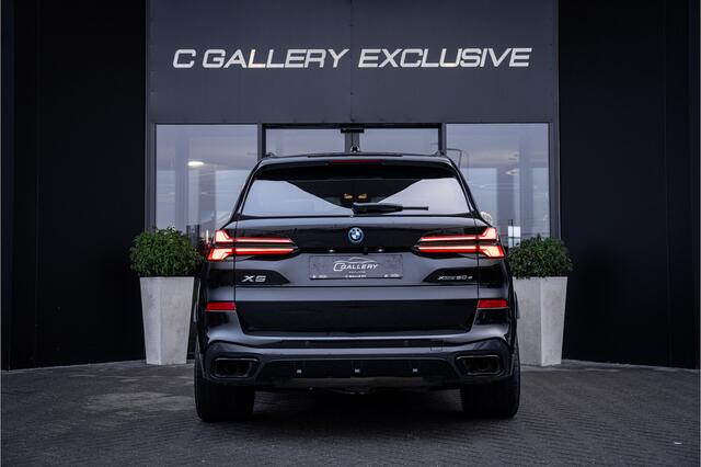 BMW X5 xDrive50e Launch Edition - M-Sport l Panorama l Trekh. l HUD l Stuur vew.