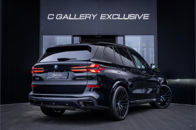 BMW X5 xDrive50e Launch Edition - M-Sport l Panorama l Trekh. l HUD l Stuur vew.