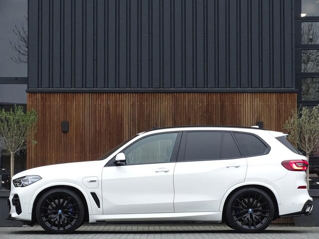 BMW X5 45e 394PK X-drive / M-Sport Pro Individual / B&W / 360° / Laser
