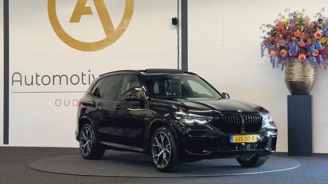 BMW X5 xDrive45e High Exec M-SPORT | HUD | SKYLOUNGE | 4-WIEL BESTURING