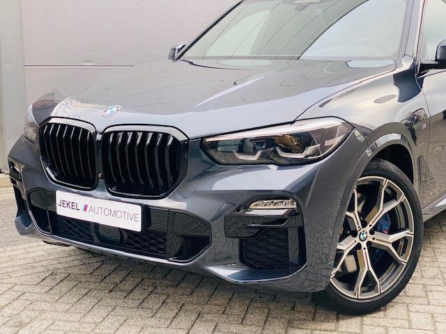 BMW X5 xDrive45e High Executive Full Option, M-Sport, Sky Lounge, Merino leer, Leren Dashboard, enz