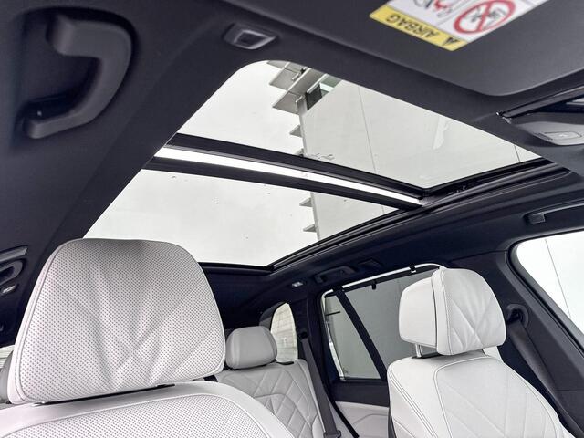 BMW X5 xDrive50e M-Sport / 21inch / Soft Close / Driving Assistant Prof / Glazen schuifdak / Getinte Ramen / Stoelventilatie / Stoelverwarming / Trekhaak