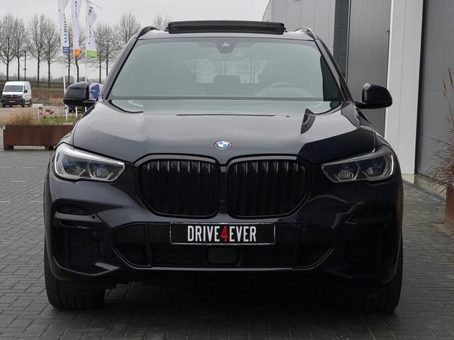 BMW X5 xDrive40d M PACK PANO KUIPSTOELEN LEDER LED NAVI CAMERA