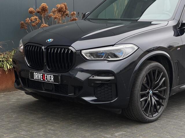 BMW X5 xDrive40d M PACK PANO KUIPSTOELEN LEDER LED NAVI CAMERA